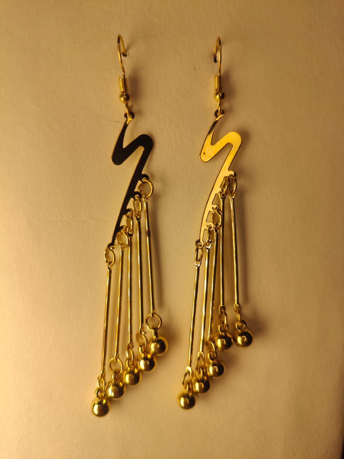 golden long earring 01
