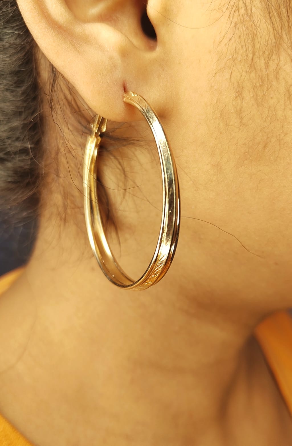 golden round earring 02
